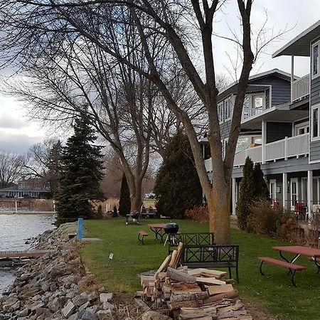 Snug Harbor Inn Sturgeon Bay Εξωτερικό φωτογραφία