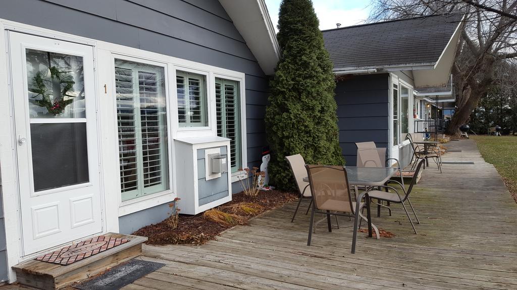 Snug Harbor Inn Sturgeon Bay Εξωτερικό φωτογραφία