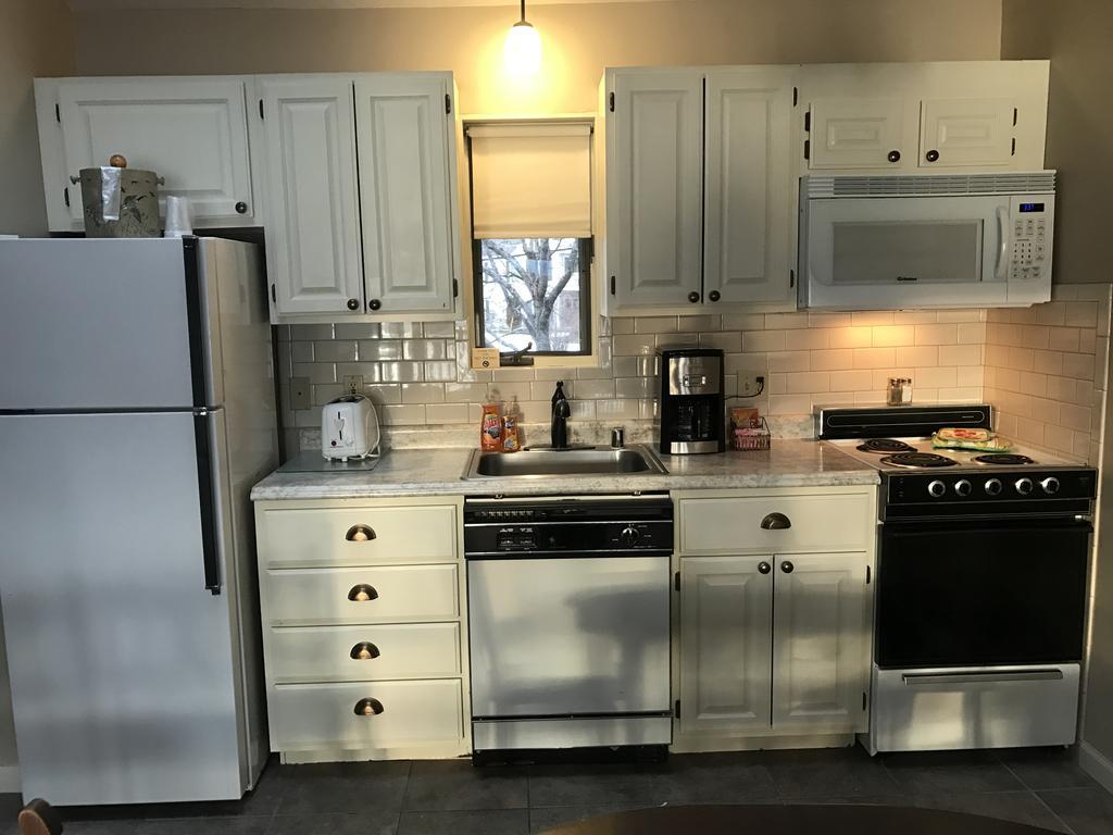 Snug Harbor Inn Sturgeon Bay Εξωτερικό φωτογραφία
