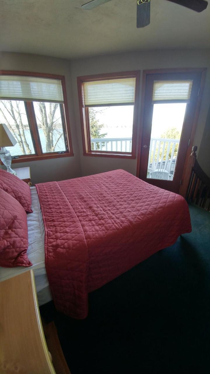 Snug Harbor Inn Sturgeon Bay Εξωτερικό φωτογραφία