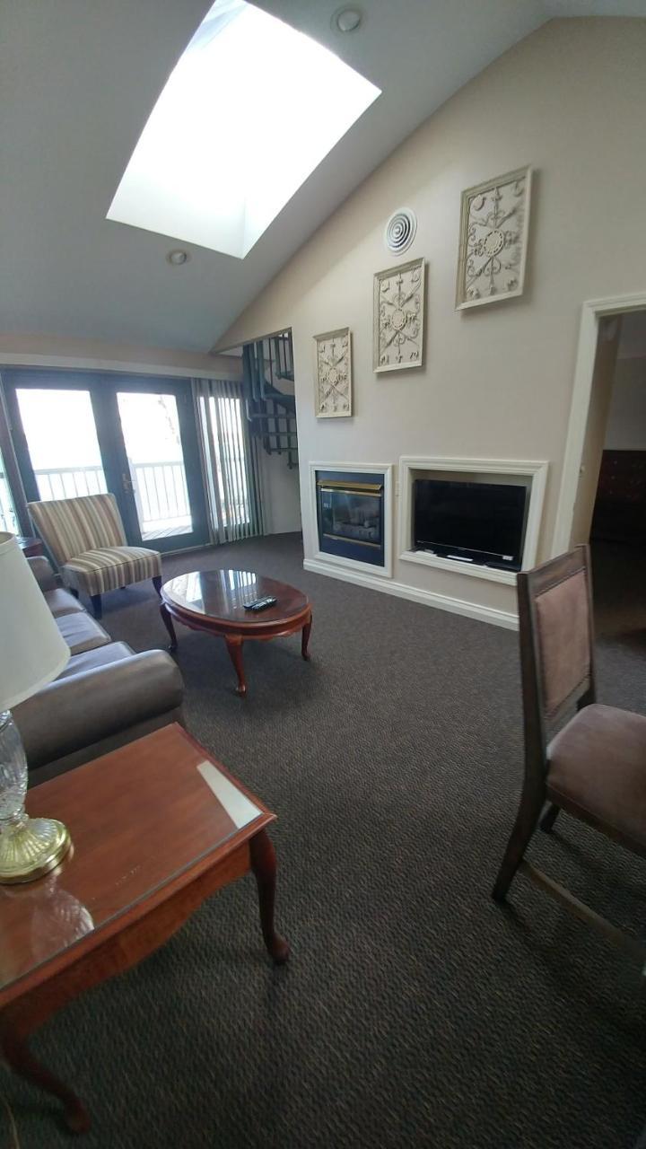 Snug Harbor Inn Sturgeon Bay Εξωτερικό φωτογραφία