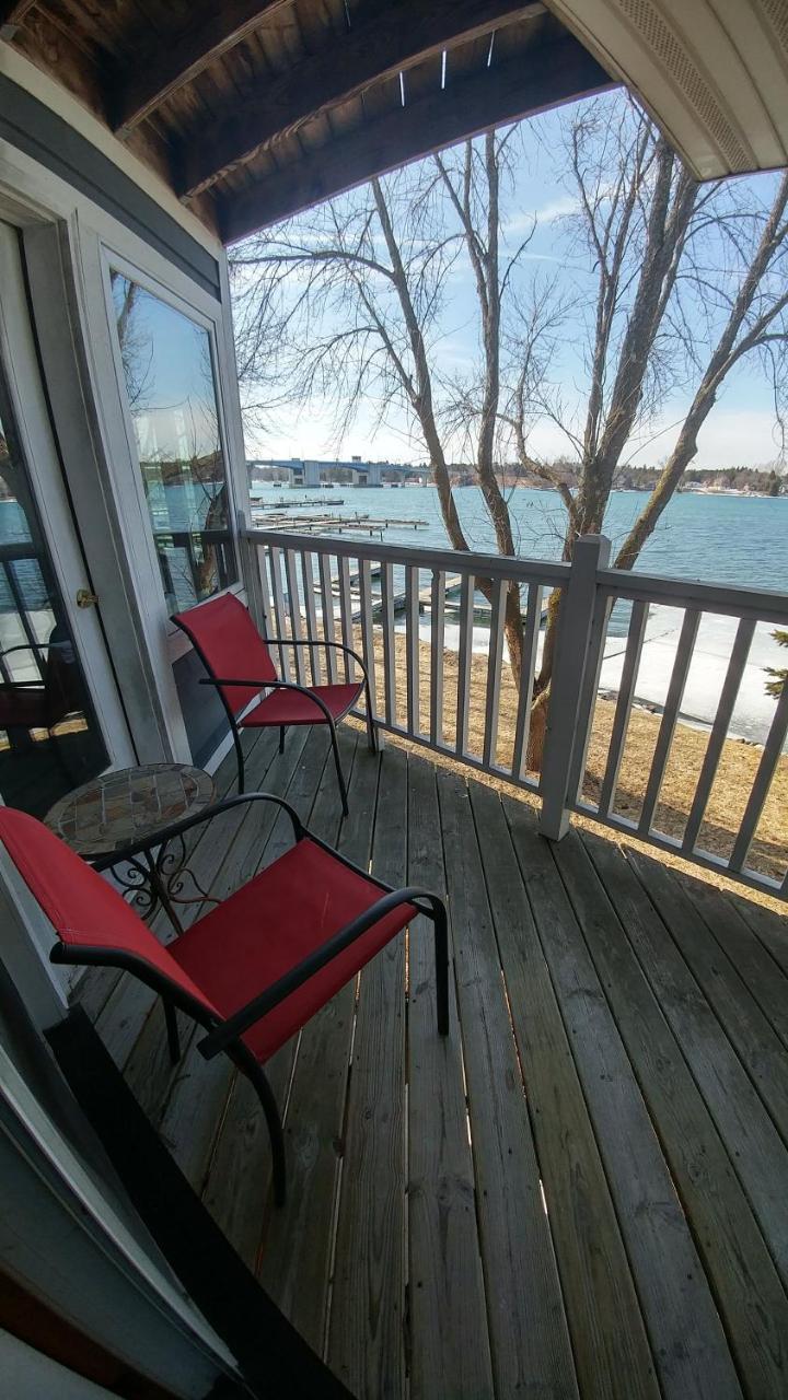 Snug Harbor Inn Sturgeon Bay Εξωτερικό φωτογραφία