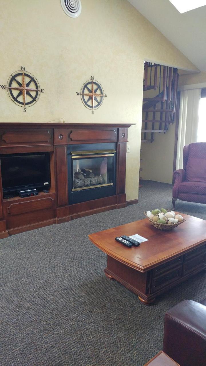 Snug Harbor Inn Sturgeon Bay Εξωτερικό φωτογραφία